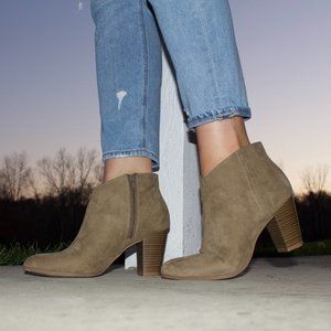 Old Navy Women's Booties
